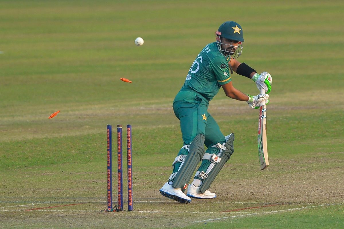 babar-azam-is-clean-bowled-by-taskin-ahmed-espncricinfo