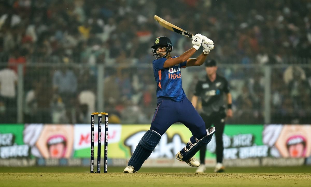 Harshal Patel plays a cut, India vs New Zealand, 3rd T20I, Kolkata, November 21, 2021