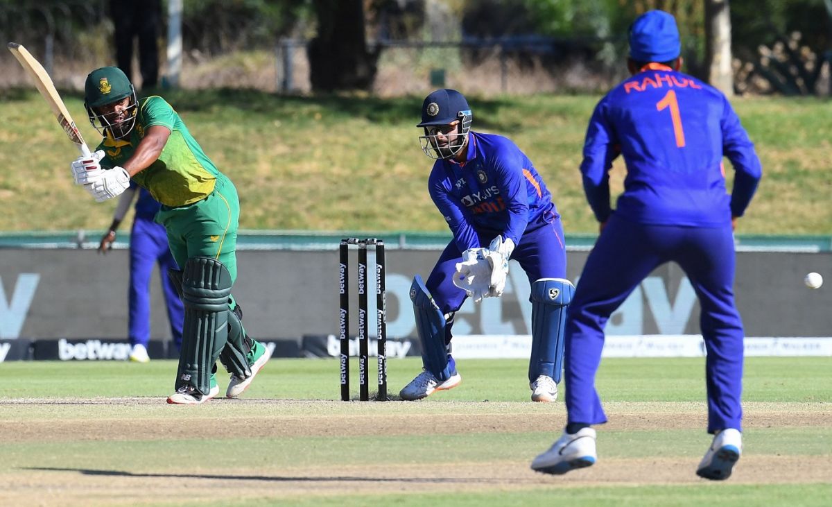 Temba Bavuma flicks one away, South Africa vs India, 2nd ODI, Paarl, January 21, 2022
