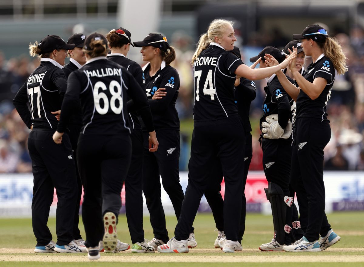 Hannah Rowe Celebrates A Wicket With Her Team Mates