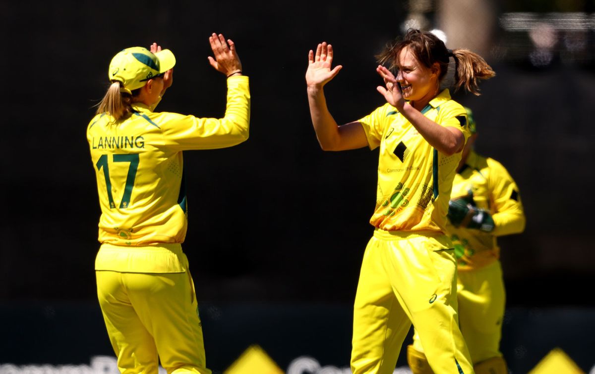 Ellyse Perry was back in the wickets | ESPNcricinfo.com