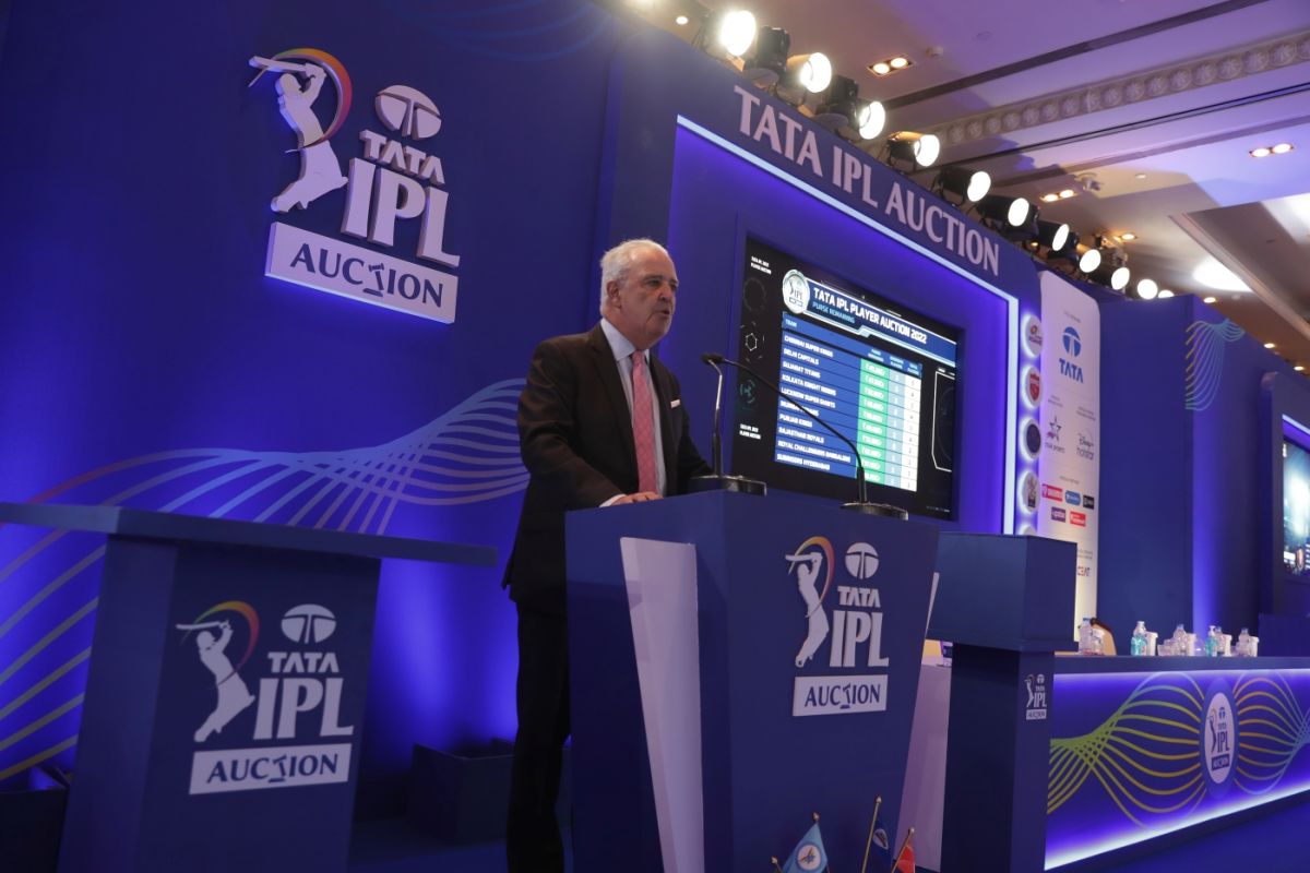 Auctioneer Hugh Edmeades at IPL 2022 auction day in Bengaluru