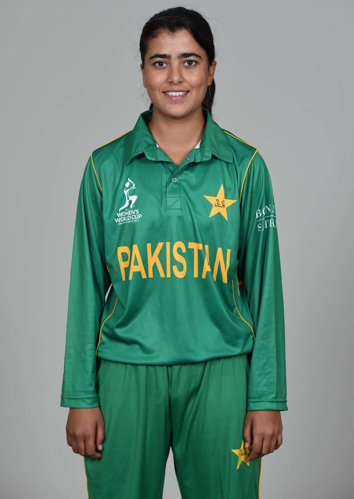 Fatima Sana, player portrait | ESPNcricinfo.com