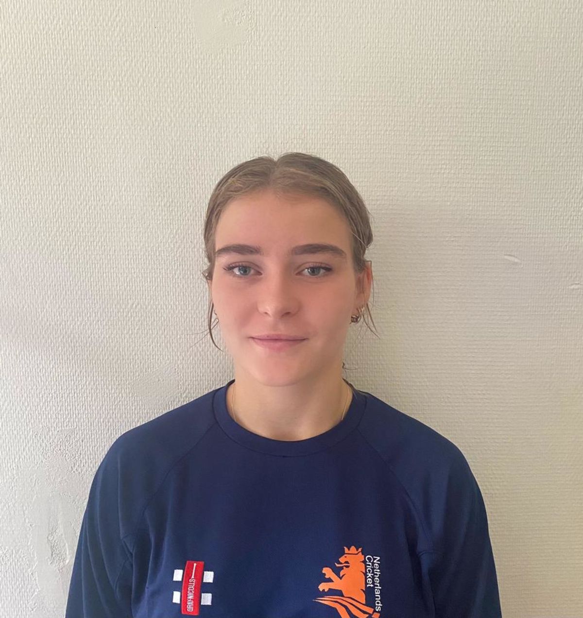 isabel-van-der-woning-player-portrait-espncricinfo