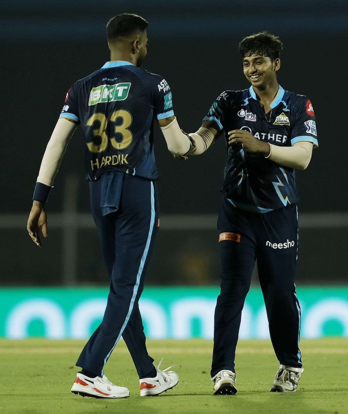 Darshan Nalkande sent back Jitesh Sharma and Odean Smith off 