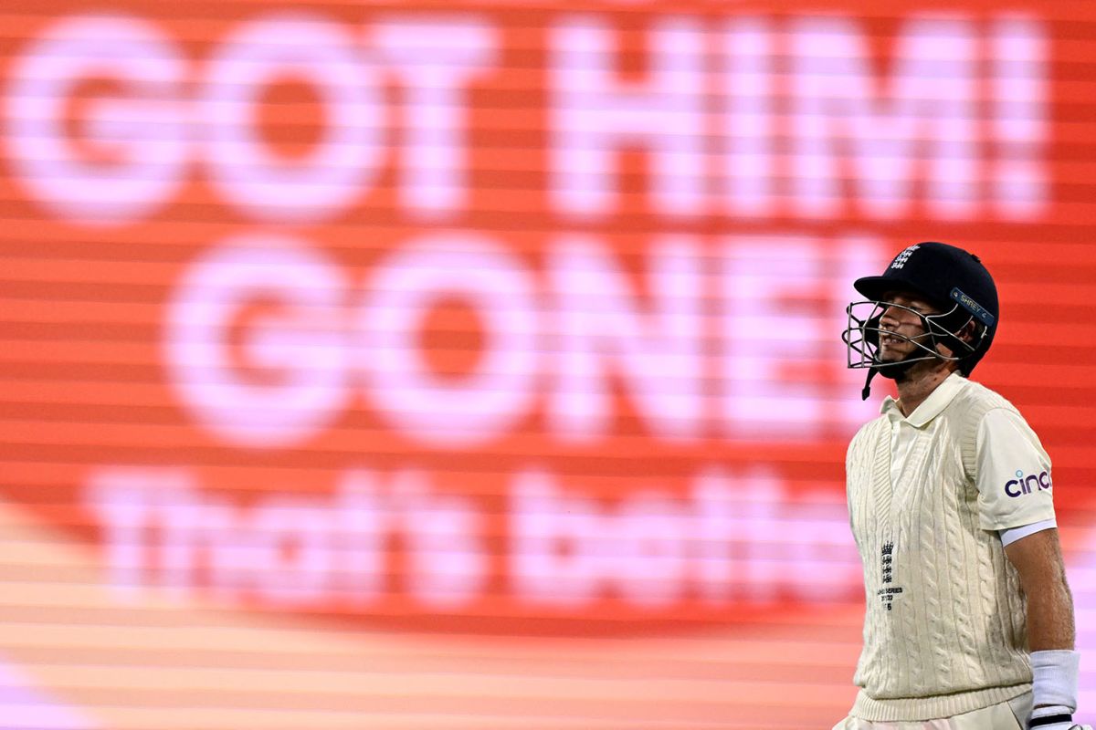 Joe Root walks back, Australia vs England, Men's Ashes, 5th Test, 3rd day, Hobart, January 16, 2021