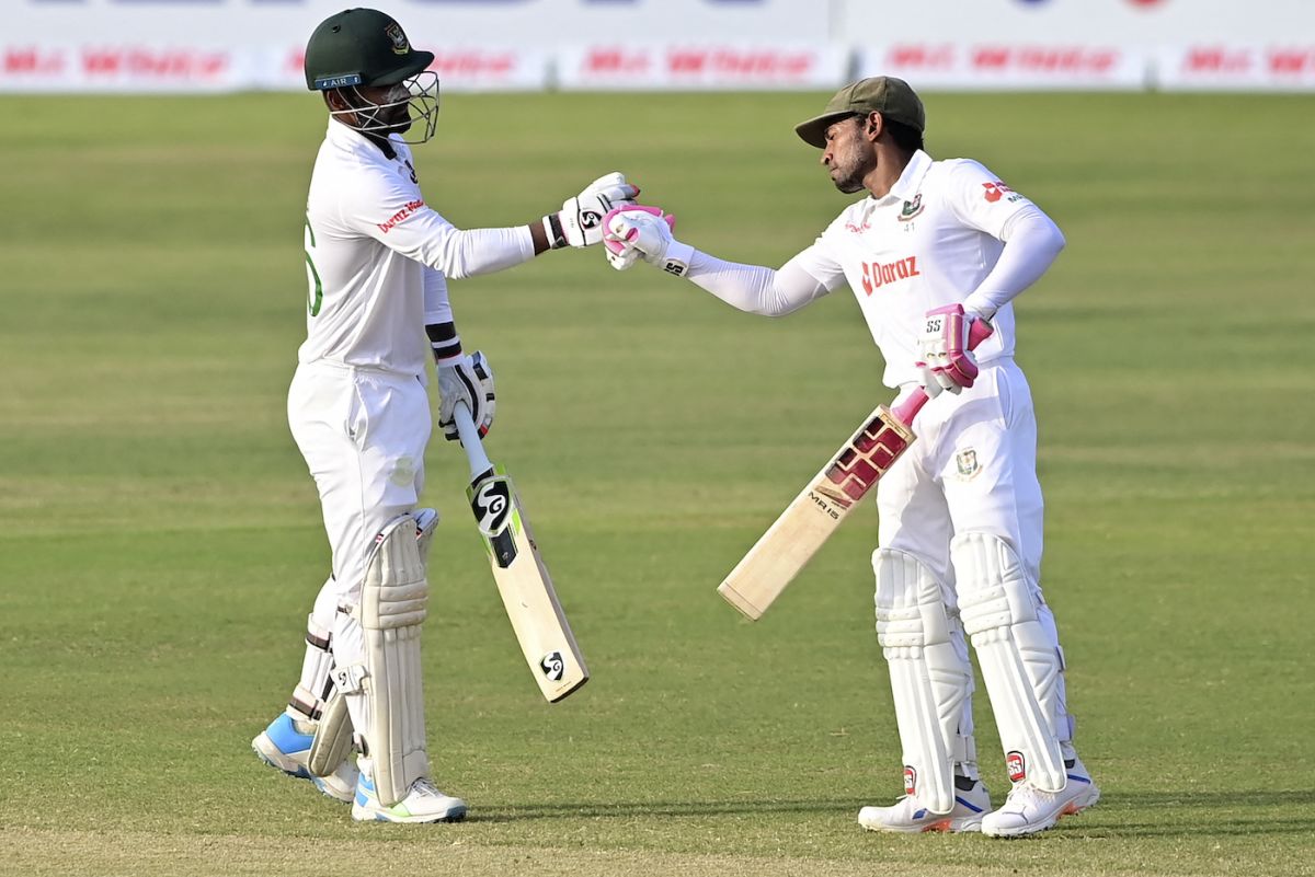 Litton Das and Mushfiqur Rahim added 98 runs for the fourth wicket by close of play, Bangladesh vs Sri Lanka, 1st Test, Chattogram, 3rd day, May 17, 2022
