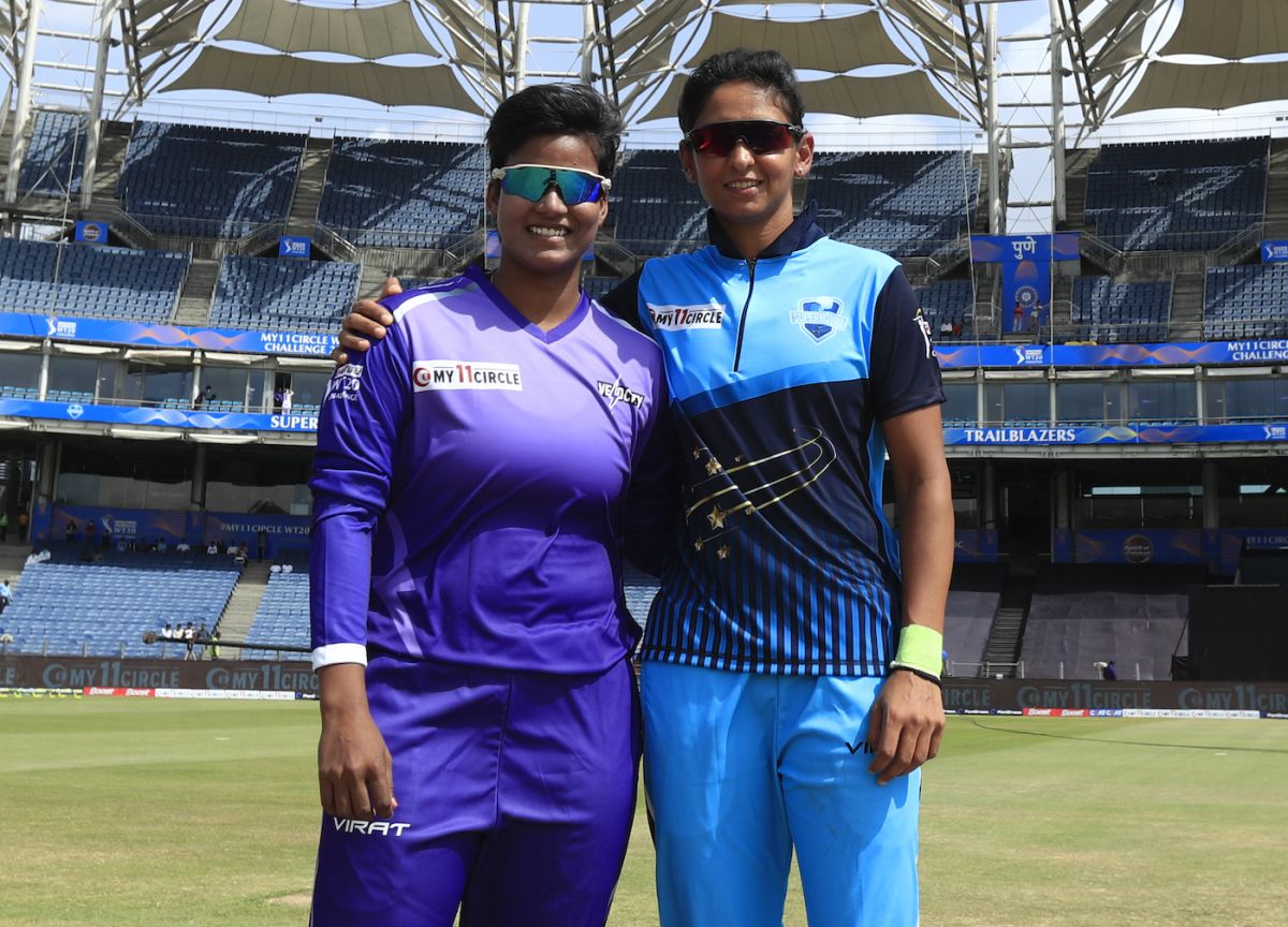 Harmanpreet Kaur had a new friend to pose with at the toss, Deepti Sharma, who won the toss and opted to field, Supernovas vs Velocity, Women's T20 Challenge 2022, Pune, May 24, 2022