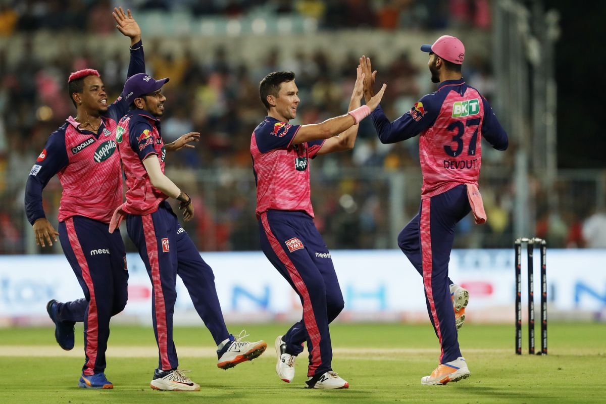 Trent Boult and his team-mates celebrate snagging Wriddhiman Saha in the first over of the chase, Gujarat Titans vs Rajasthan Royals, IPL 2022, Qualifier 1, Kolkata, May 24, 2022