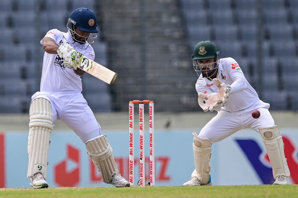 Dimuth Karunaratne started off the day steadily before being bowled by Shakib Al Hasan for 80, Bangladesh vs Sri Lanka, 2nd Test, Mirpur, Day 3, May 25, 2022