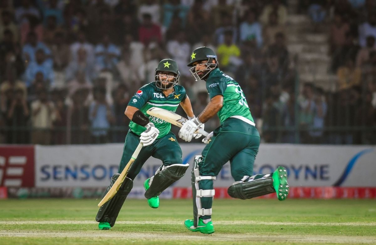 Imam-ul-Haq evades a bouncer | ESPNcricinfo.com