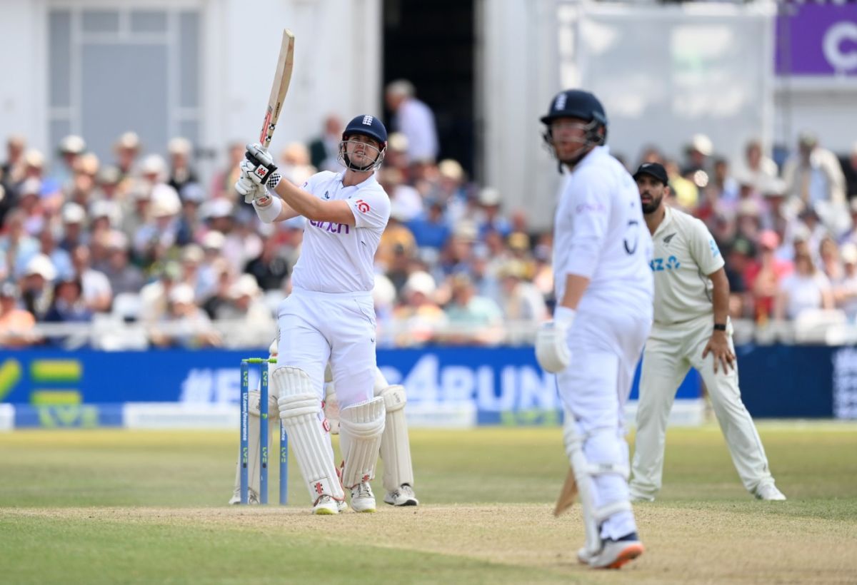 Alex Lees launches for six over long-on | ESPNcricinfo.com