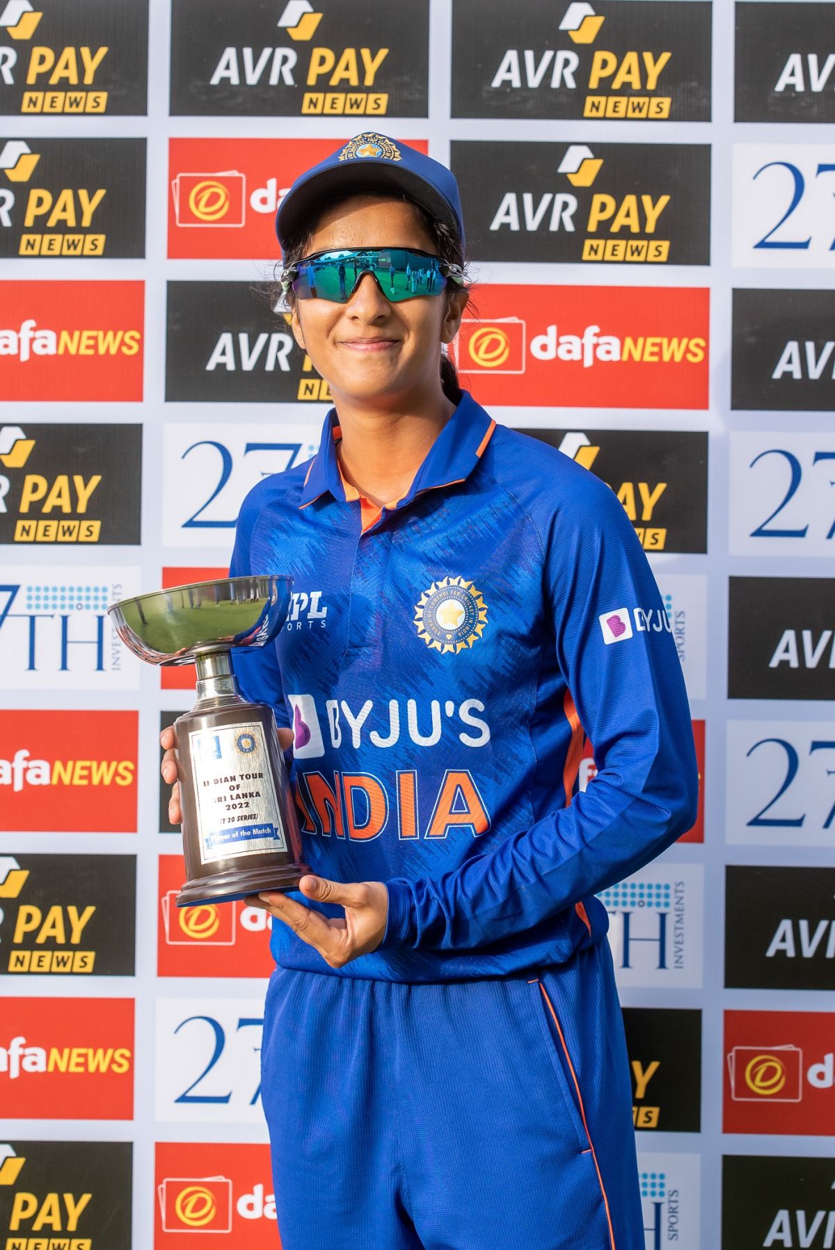 Jemimah Rodrigues poses with the Player of the Match award, Sri Lanka vs India, 1st women's T20I, Dambulla, June 23, 2022