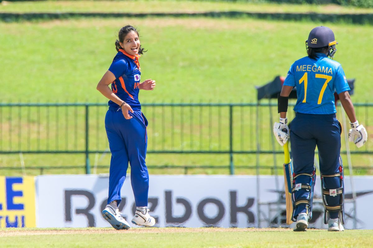 Renuka Singh picked up three early wickets to put Sri Lanka on the back foot, Sri Lanka vs India, 2nd women's ODI, Pallekele, July 4, 2022 