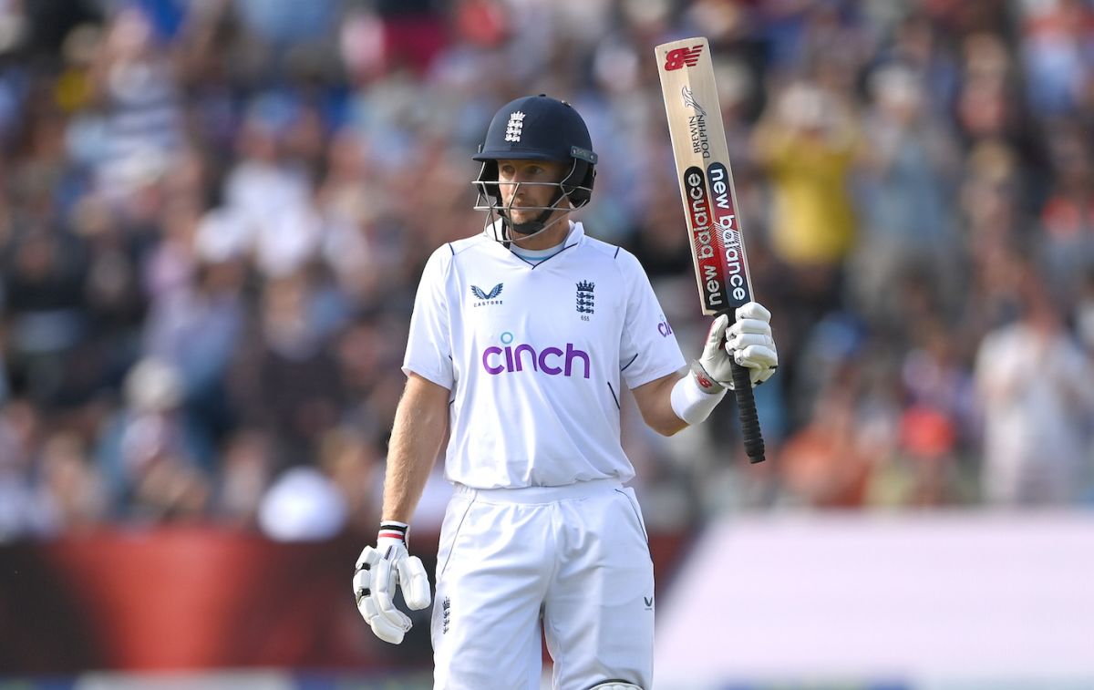 The job's far from done, which perhaps explains Joe Root's barely-a-celebration after getting to fifty, England vs India, 5th Test, Birmingham, 4th day, July 4, 2022