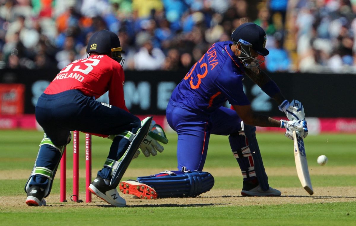 Suryakumar Yadav drives one through cover-point off Matt Parkinson, England vs India, 2nd men's T20I, Birmingham, July 9, 2022