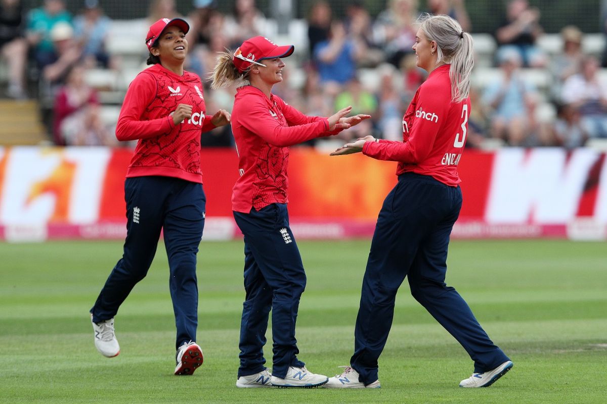 ENG-W vs SA-W: Sarah Glenn, Nat Sciver star as England seal T20I series