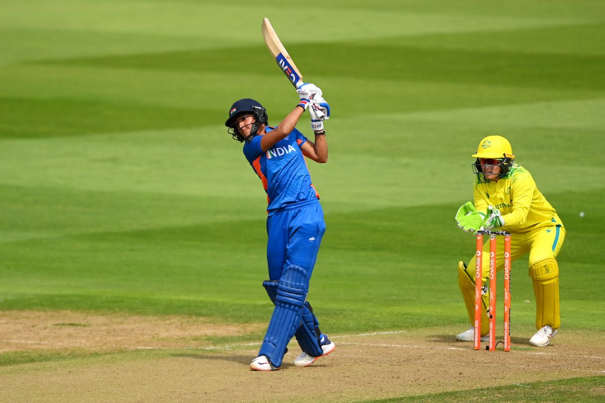 Harmanpreet Kaur goes down the ground during her half-century, Australia vs India, Commonwealth Games, Birmingham, July 29, 2022