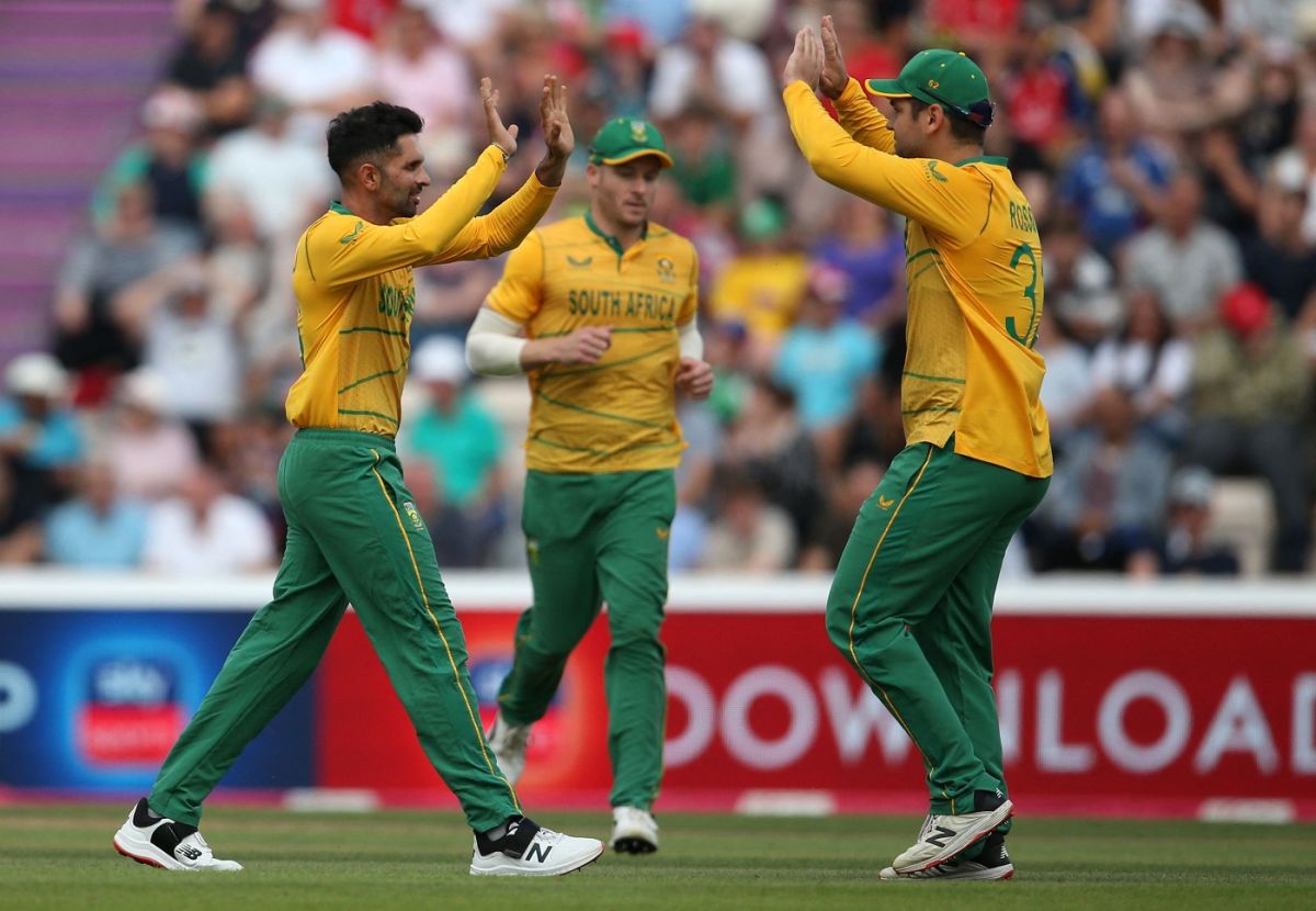 Keshav Maharaj and Rilee Rossouw celebrate Jos Buttler's wicket, England vs South Africa, 3rd T20I, Southampton, July 31, 2022