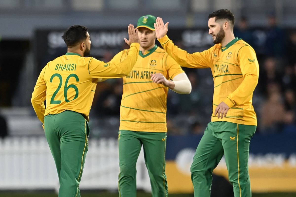 Wayne Parnell celebrates a wicket, Ireland vs South Africa, 2nd T20I, Bristol, August 5, 2022
