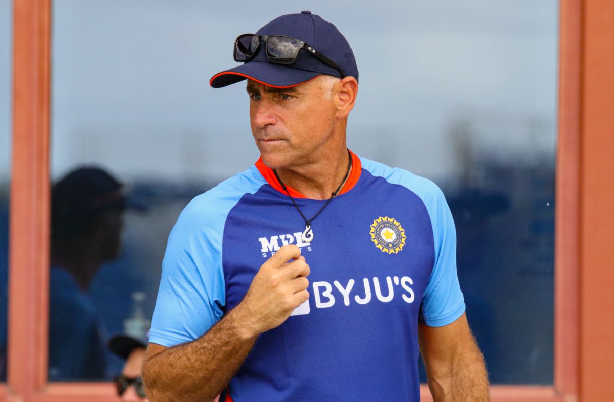 India mental conditioning coach Paddy Upton finishes a chat during training, West Indies vs India, 4th T20I, Lauderhill, August 5, 2022