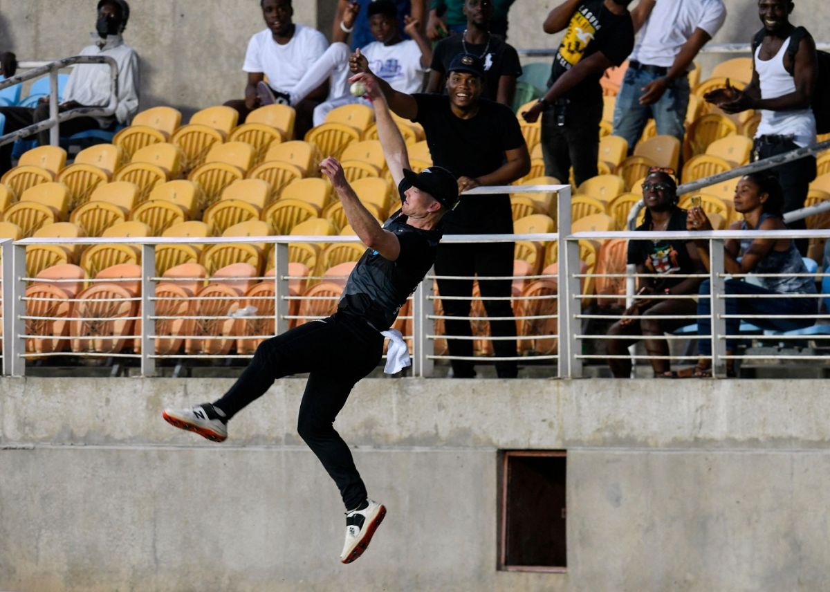 A stunner in vain: James Neesham turns Superman, before throwing the ball back to stop six, West Indies vs New Zealand, 1st T20I, Kingston, August 10, 2022