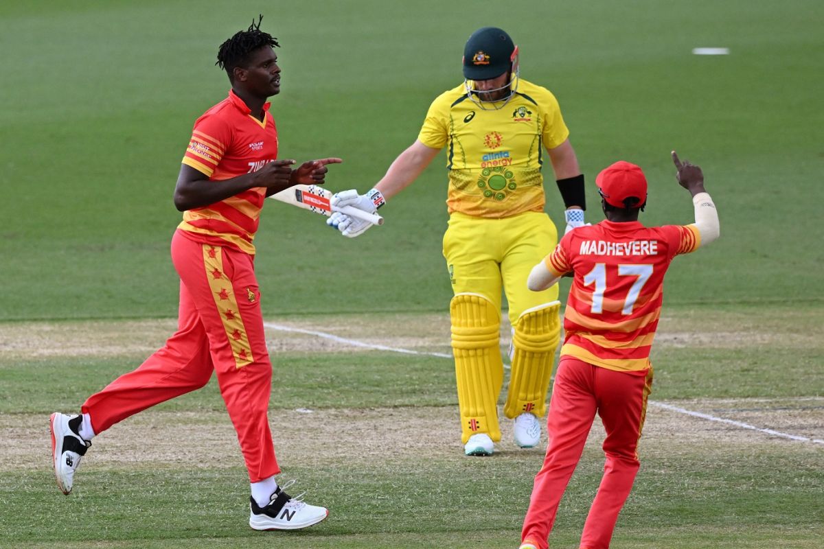 Richard Ngarava dismissed David Warner and Aaron Finch in the same over, Australia vs Zimbabwe, 2nd ODI, Townsville, August 31, 2022