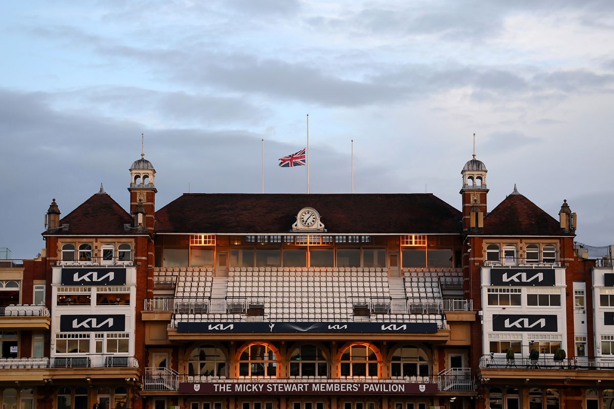 The Union flag flies at half-mast, England vs South Africa, 3rd Test, Kia Oval, 1st day, September 8, 2022