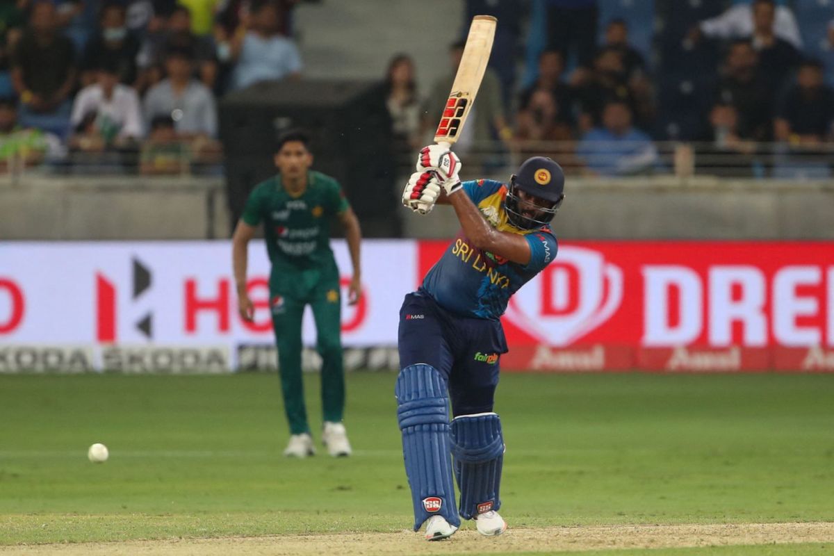 Bhanuka Rajapaksa smacks one down the ground during his counter-attacking innings, Sri Lanka vs Pakistan, Asia Cup final, Dubai, September 11, 2022