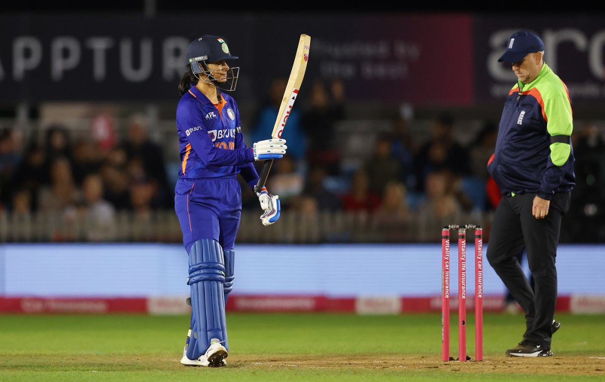 Smriti Mandhana And Harmanpreet Kaur Share A Fist Bump After Their ...