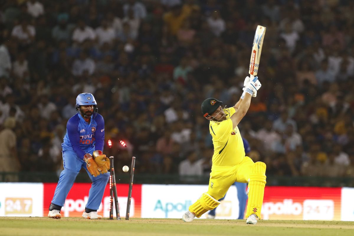 Aaron Finch loses his stumps to Axar Patel, India vs Australia, 1st T20I, Mohali, September 20, 2022