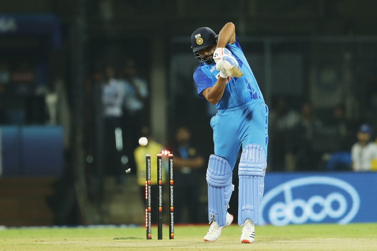 Rohit Sharma was cleaned up second ball into the chase, India vs South Africa, 3rd T20I, Indore, October 4, 2022