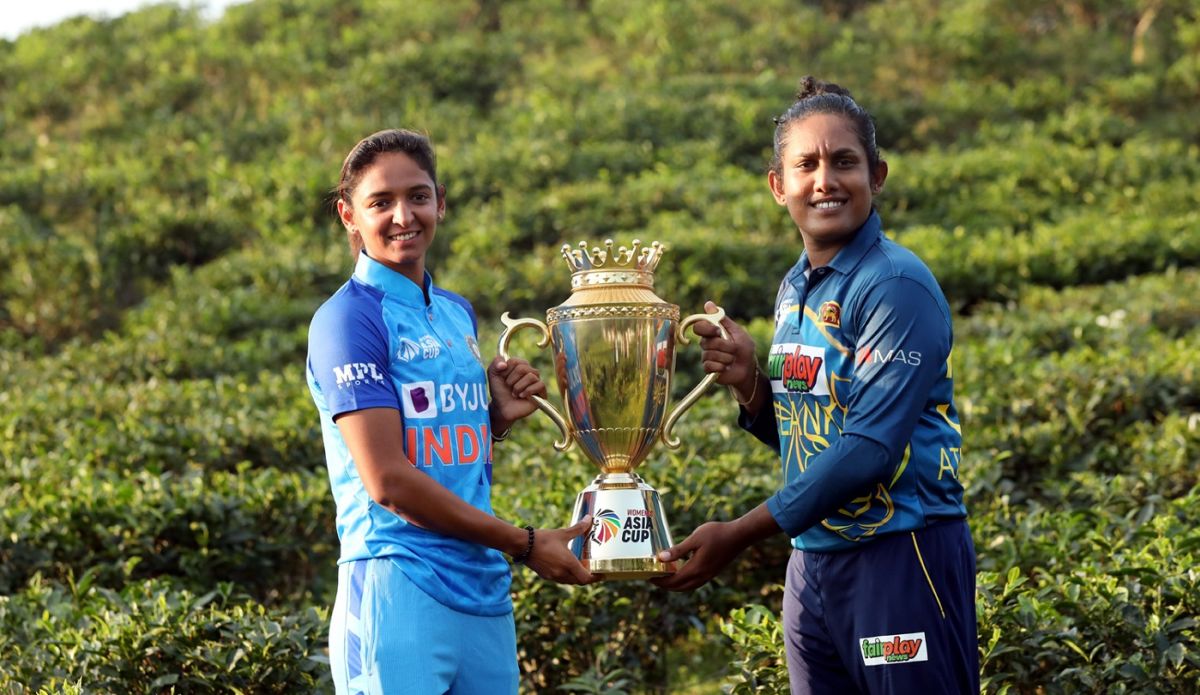 Harmanpreet Kaur and Chamari Athapaththu pose with the Asia Cup trophy ahead of the final, India vs Sri Lanka, Final, Women's T20 Asia Cup, Sylhet, October 14, 2022
