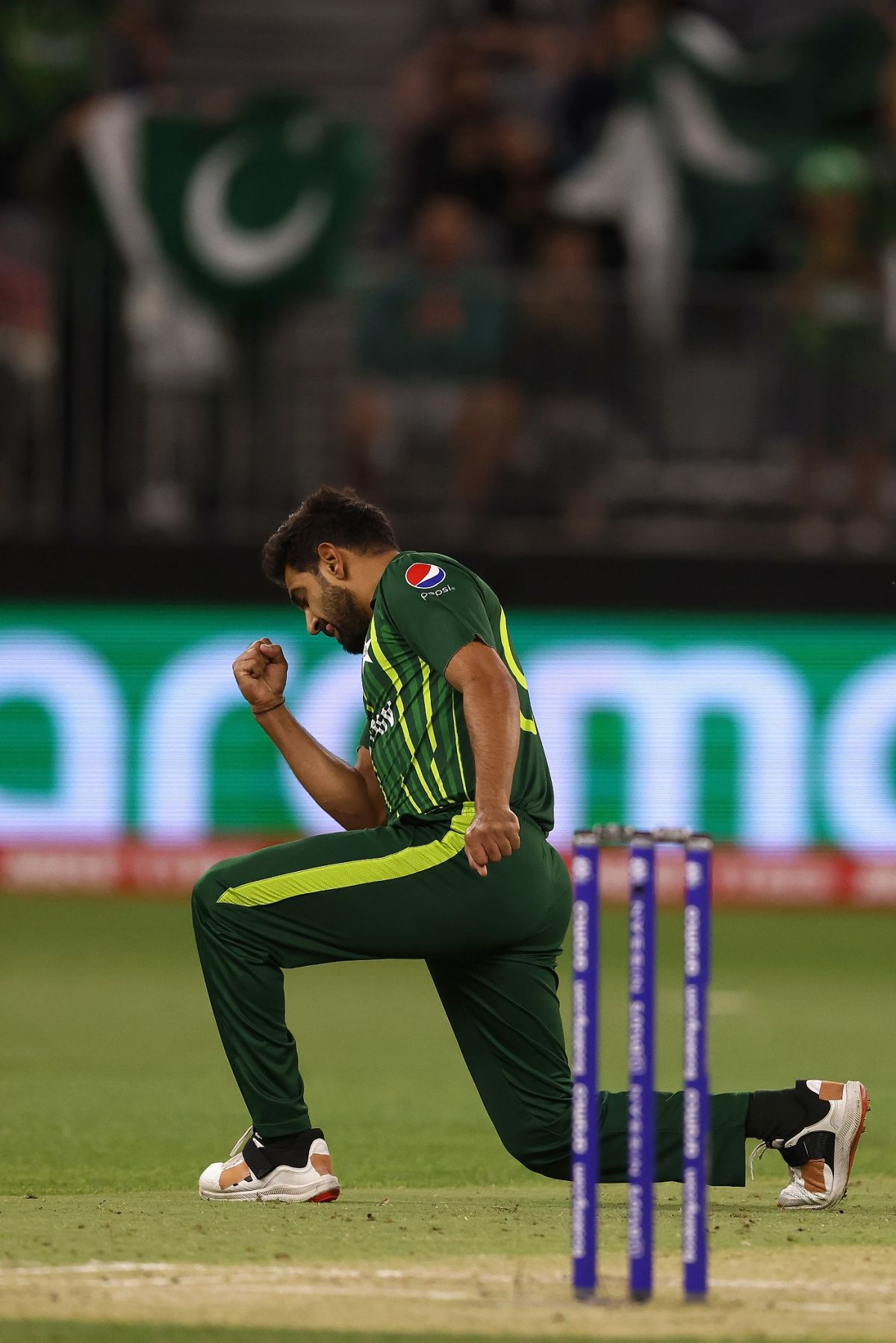Mohammad Wasim removed Wessley Madhevere in his first spell
