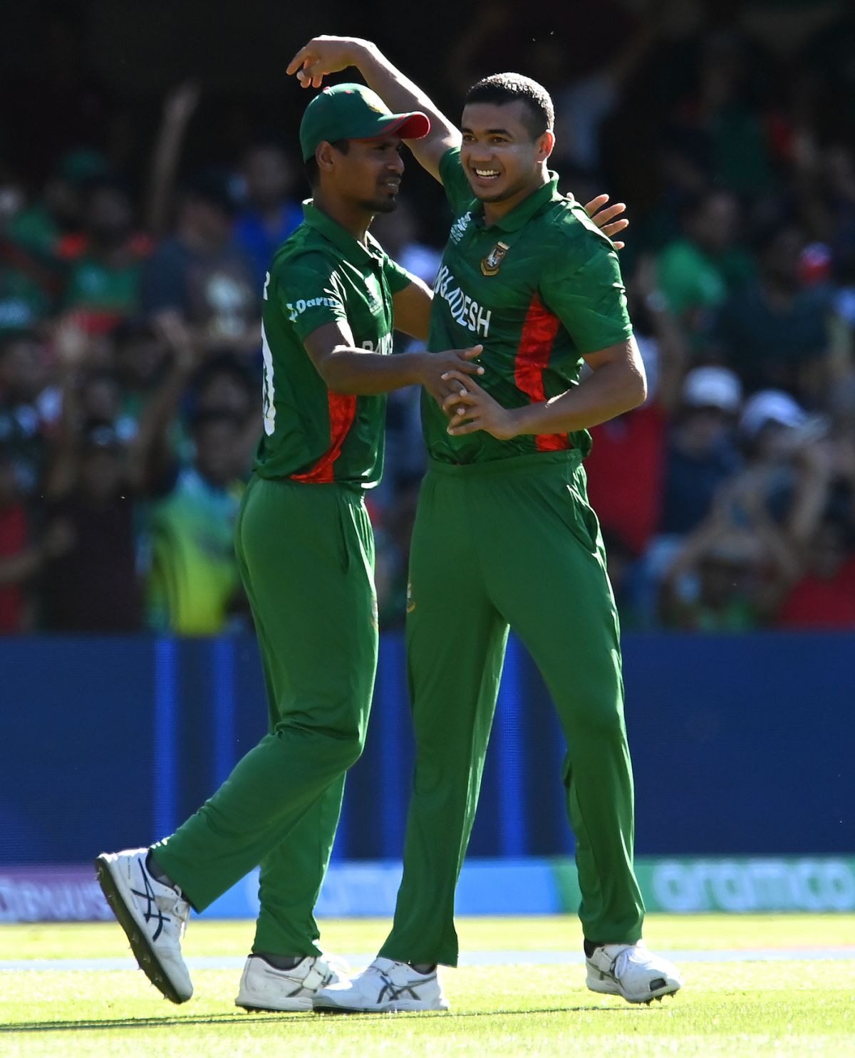 Taskin Ahmed takes off in celebration after sending back Regis Chakabva