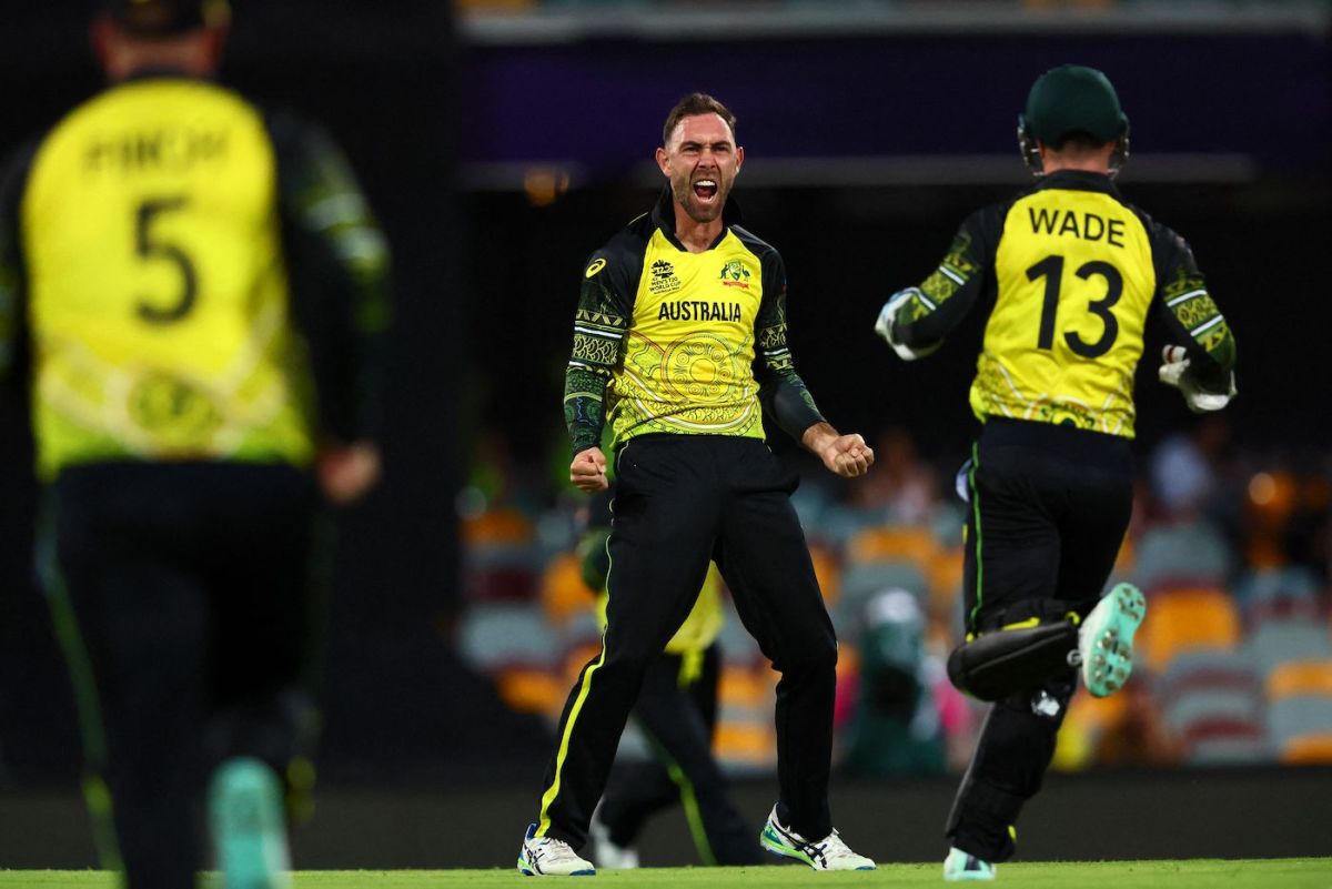 Glenn Maxwell celebrates after dismissing Paul Stirling, Australia vs Ireland, ICC Men's T20 World Cup 2022, Brisbane, October 31, 2022
