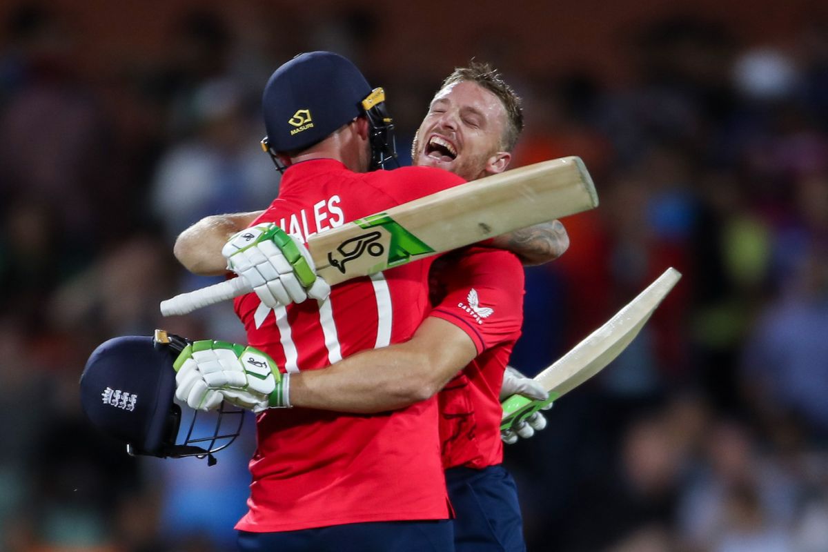 Alex Hales and Jos Buttler put together an unbroken 170run stand to