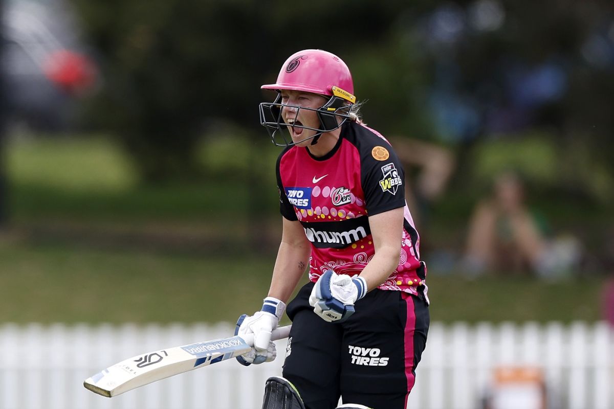 Alyssa Healy Exults After Hitting The Winning Runs | ESPNcricinfo.com