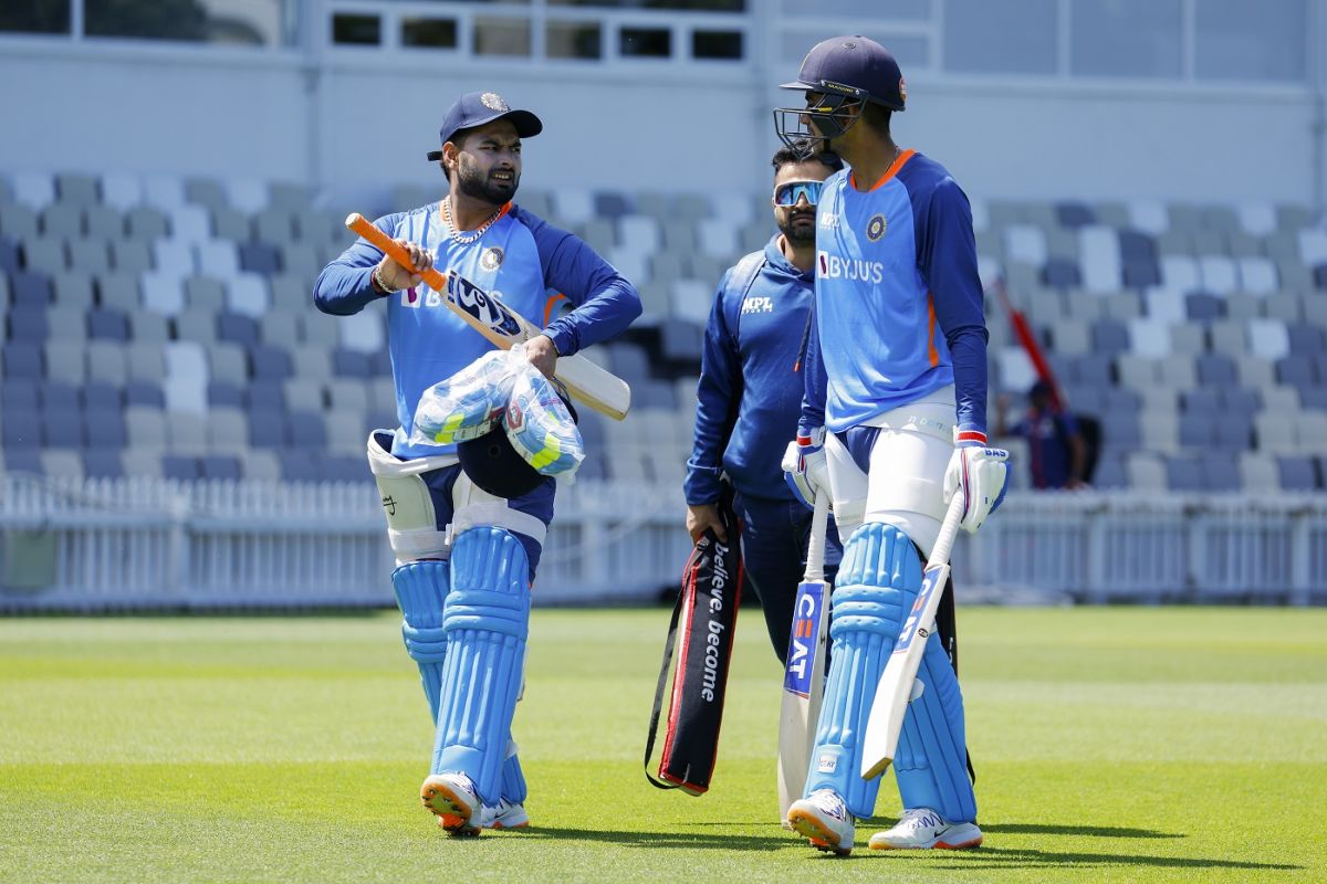 Rishabh Pant and Shubman Gill chat during India's practice session