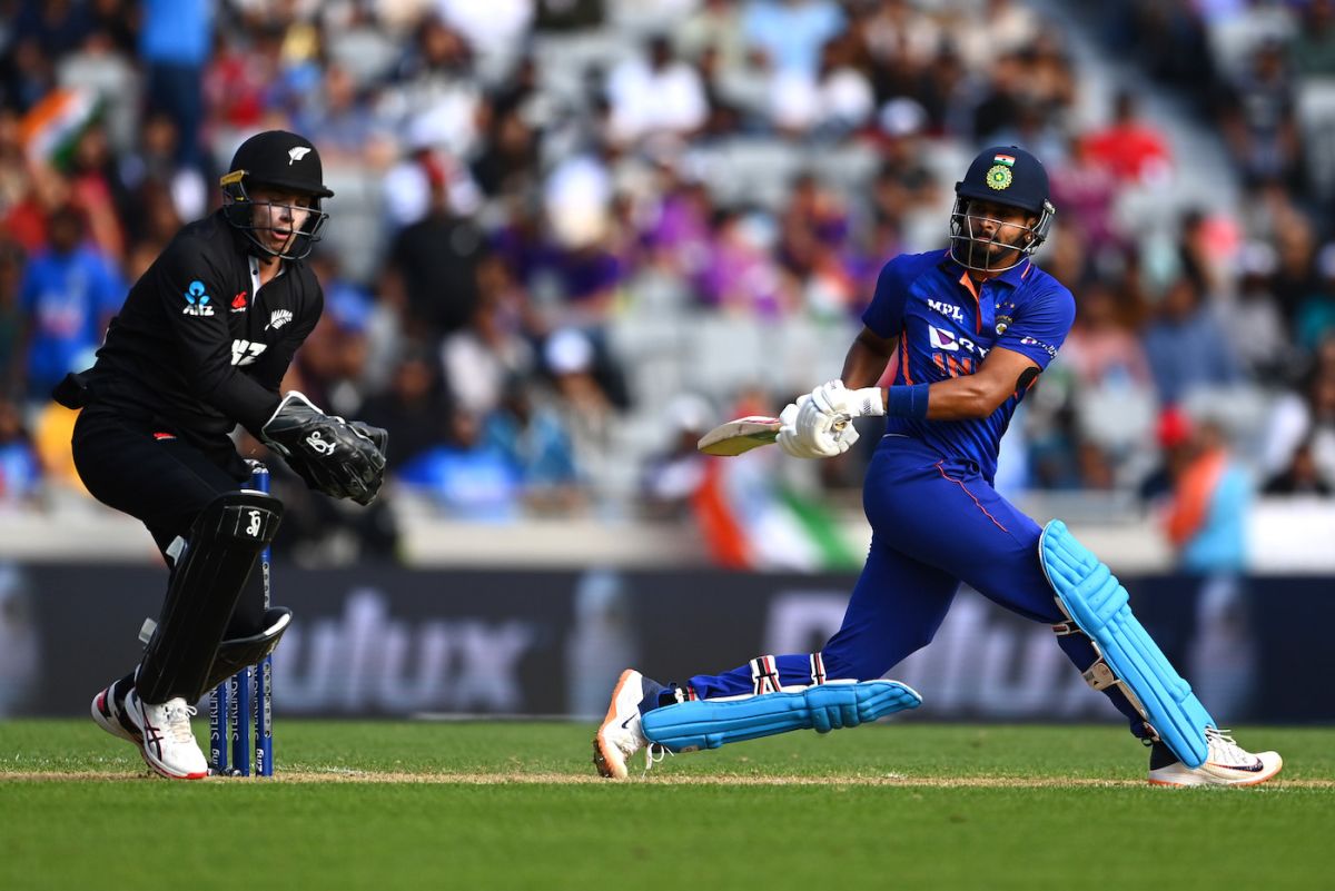 Shreyas Iyer played all his shots in a 76-ball 80, New Zealand vs India, 1st men's ODI, Auckland, November 25, 2022