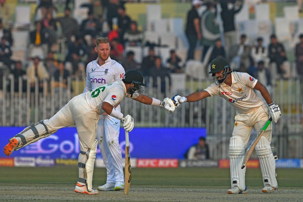 Ben Stokes can't do much but stare as Imam-ul-Haq and Abdullah Shafique bat on, Pakistan vs England, 1st Test, Rawalpindi, 2nd day, December 2, 2022