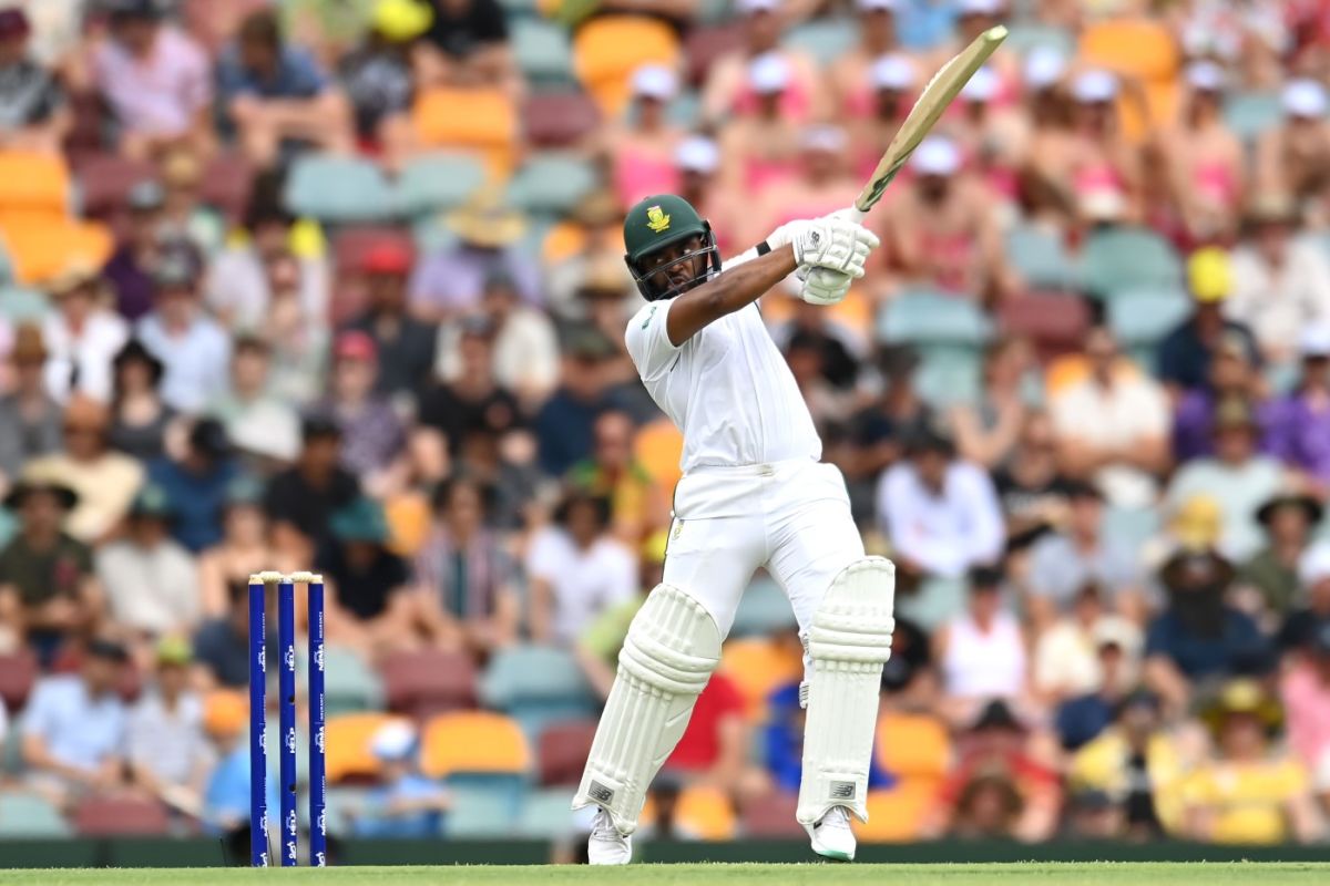 Temba Bavuma carves a cut shot through point | ESPNcricinfo.com