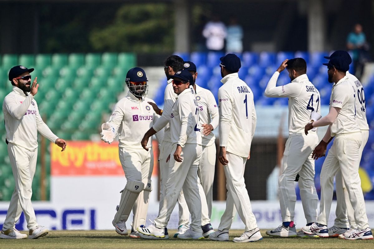 India players celebrate the wicket of Yasir Ali, Bangladesh vs India, 1st Test, Chattogram, 4th day, December 17, 2022