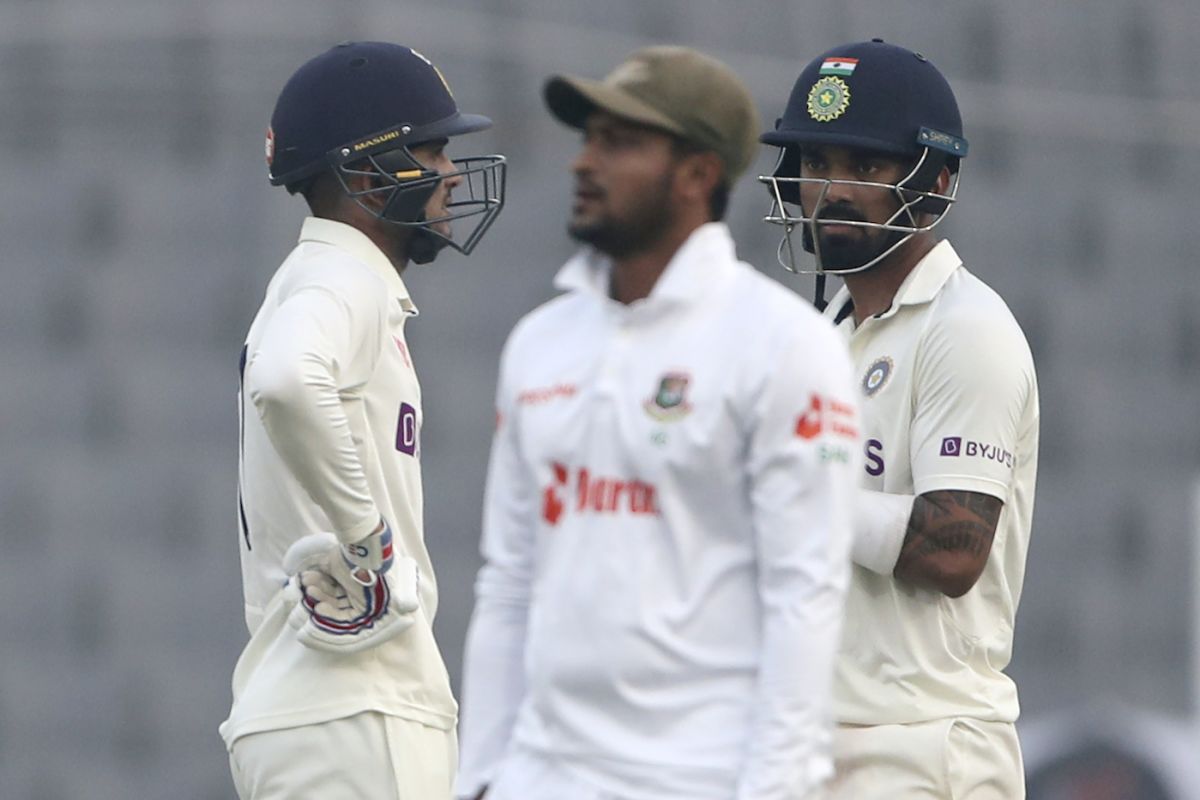 Kl Rahul And Shubman Gill Have A Chat Espncricinfo Kl Rahul And Shubman Gill Have A Chat Espncricinfo