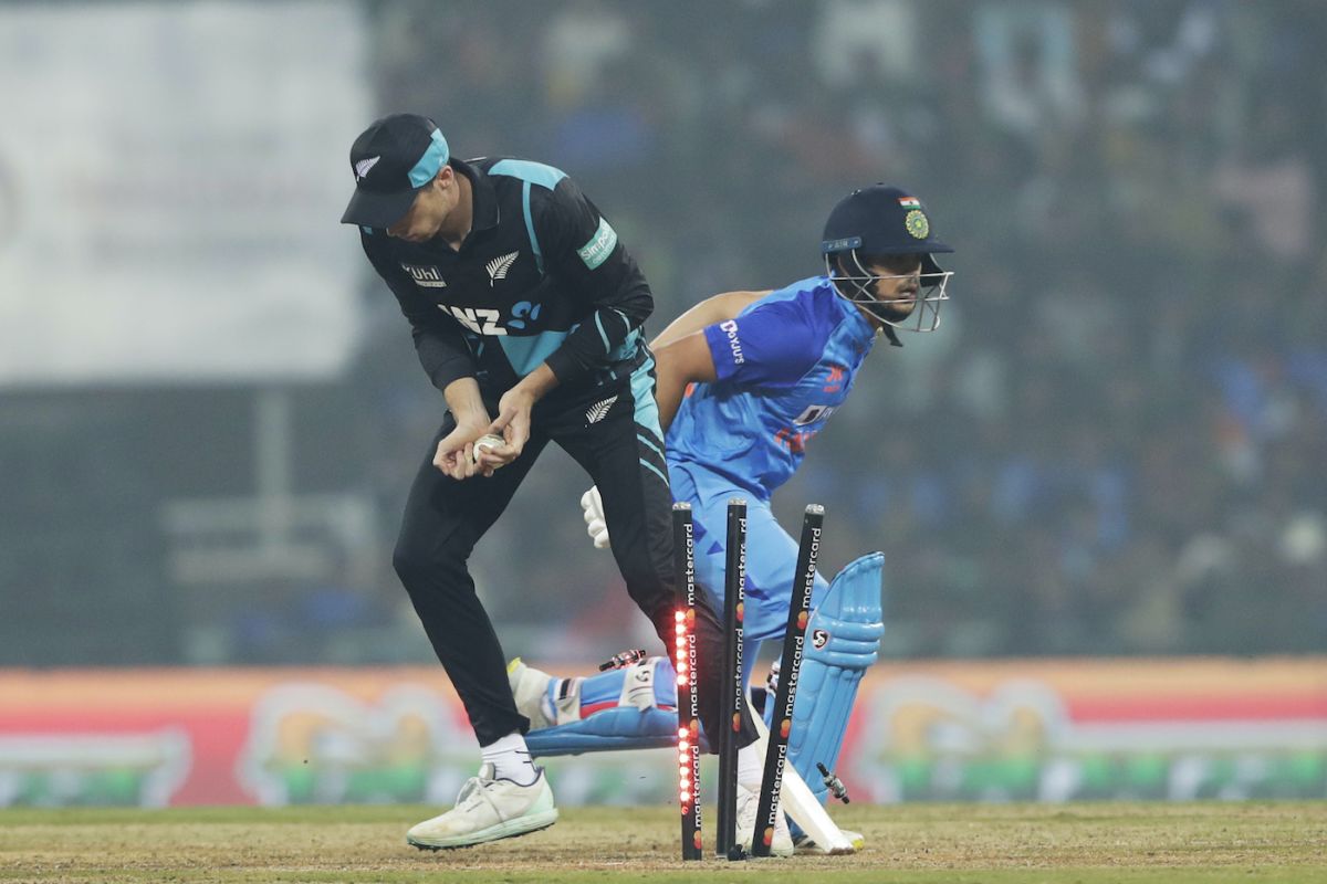 Ishan Kishan was run out, in part by Mitchell Santner, India vs New Zealand, 2nd T20I, Lucknow, January 29, 2023