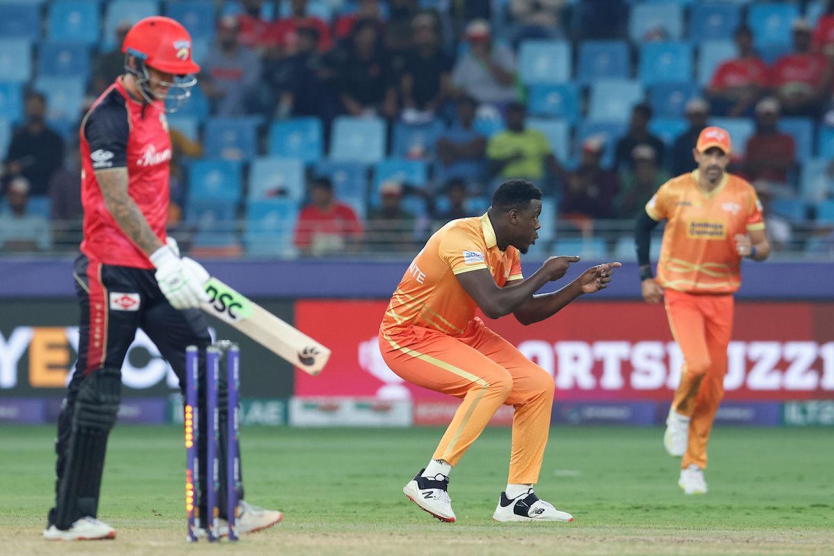 carlos-brathwaite-celebrates-dismissing-alex-hales-espncricinfo