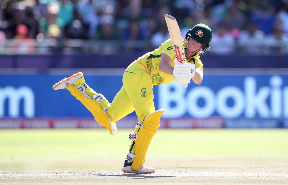 Chloe Tryon celebrates with the crowd after taking a low-catch to ...