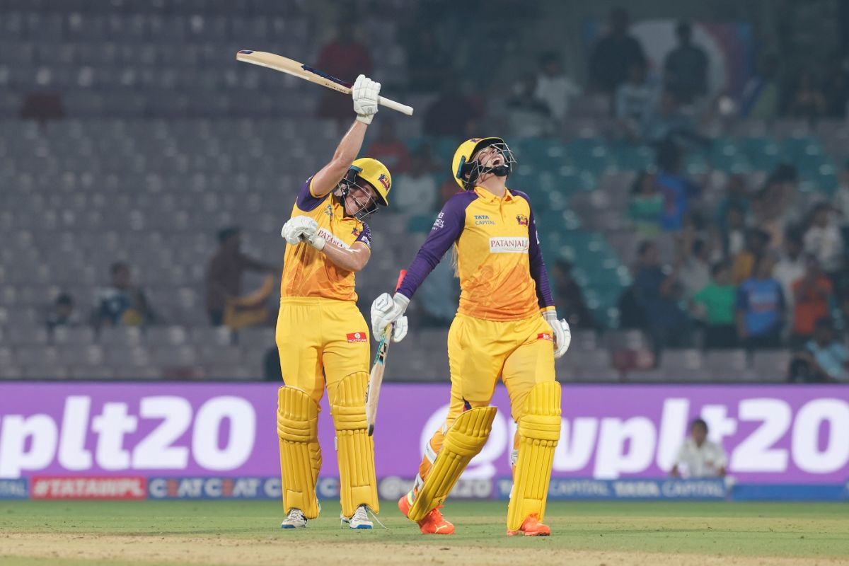 Grace Harris was pumped after hitting the winning runs | ESPNcricinfo.com