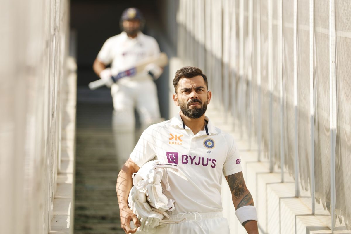 Virat Kohli walks down the long Ahmedabad tunnel to enter the field of play, India vs Australia, 4th Test, Ahmedabad, 3rd day, March 11, 2023