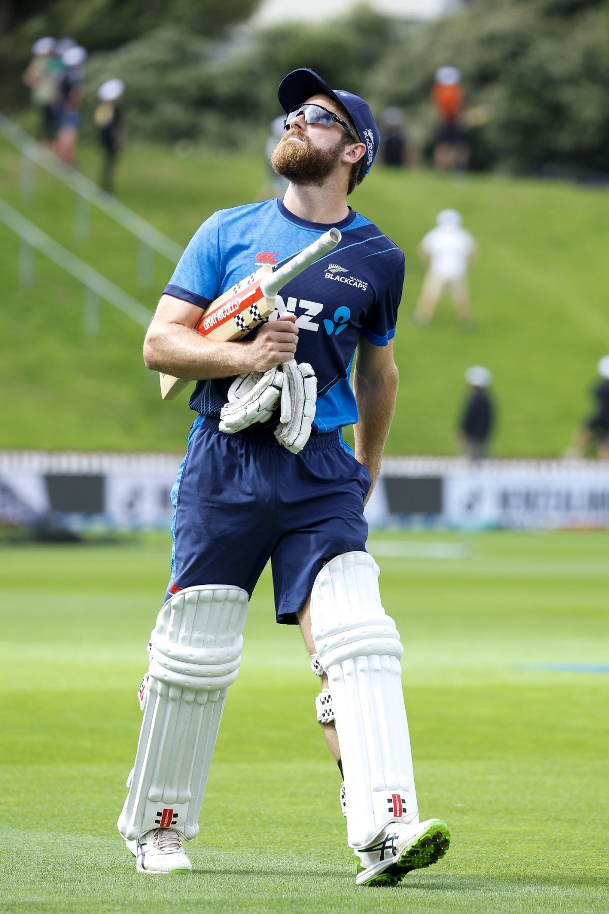 Kane Williamson Has A Look Out For Clouds Espncricinfo Com